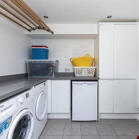 Family-Friendly Retreat Between Beach & Mountains Tremadog Exterior photo