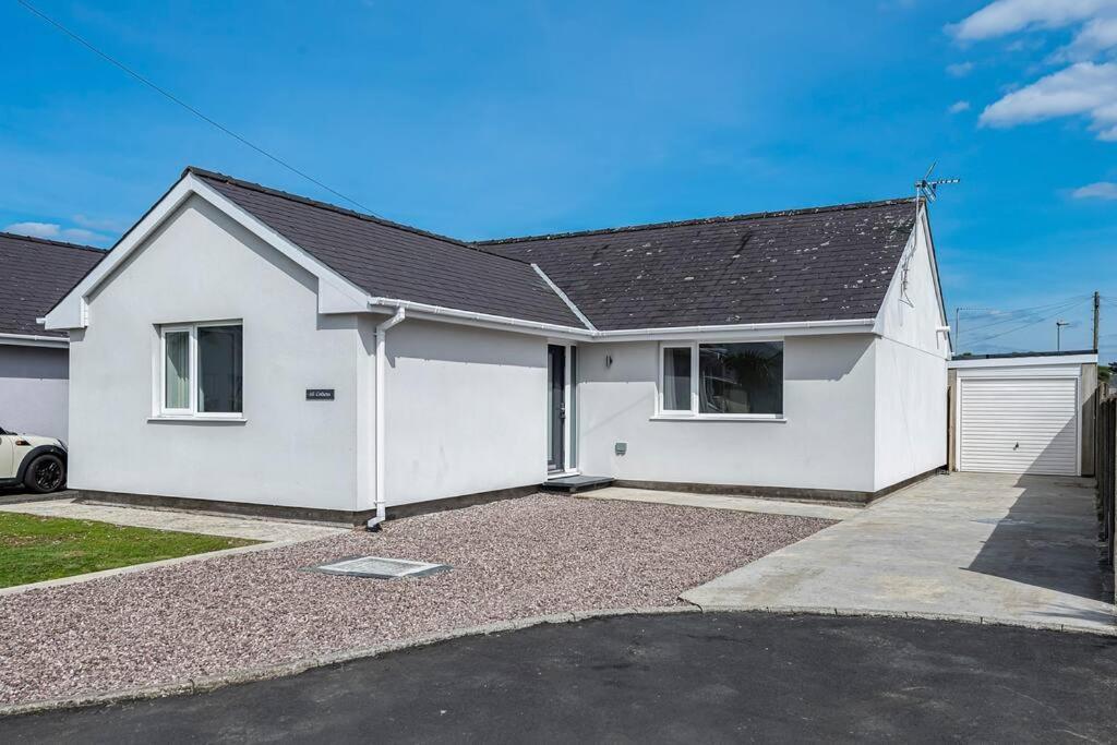Family-Friendly Retreat Between Beach & Mountains Tremadog Exterior photo